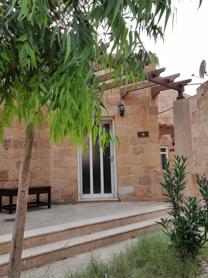 Afra Hot Springs Chalets At-Tafilah Ngoại thất bức ảnh