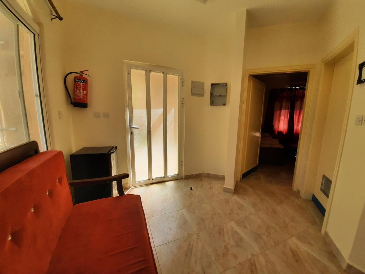 Afra Hot Springs Chalets At-Tafilah Ngoại thất bức ảnh